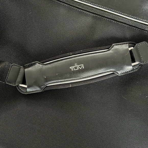 TUMI garment bag and suitcase with shoulder strap. Leather handles. Used once. - Picture 3 of 13